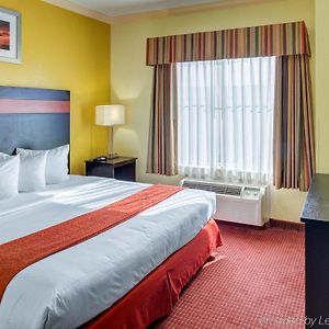 Springwood Suites Houston Iah - Beltway 8